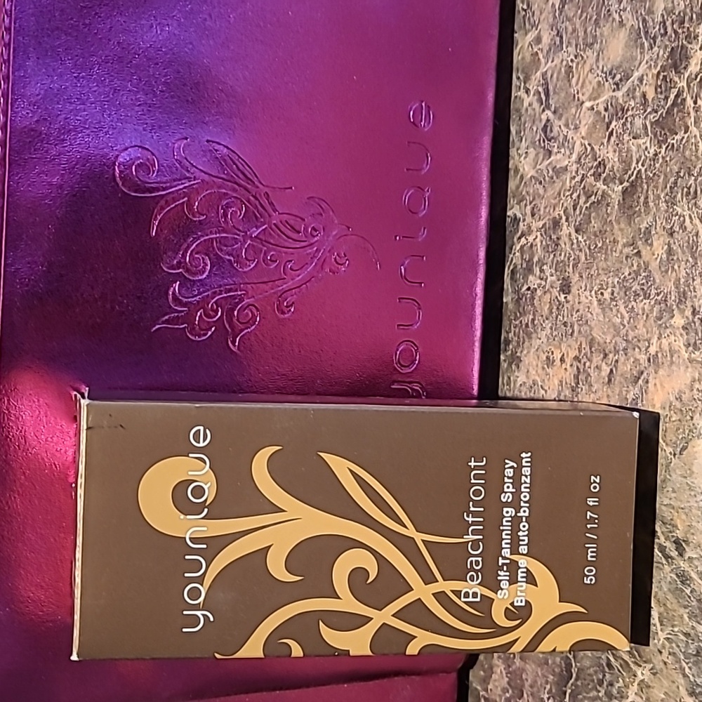Younique Beachfront Self-tanning Spray